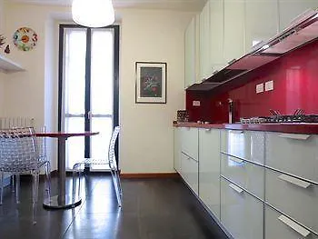 Temporary House - Brera District Apartment *