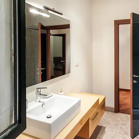 Apartment Temporary House - Brera District Milan