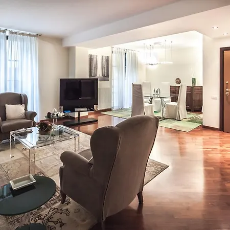 Apartment Temporary House - Brera District Milan